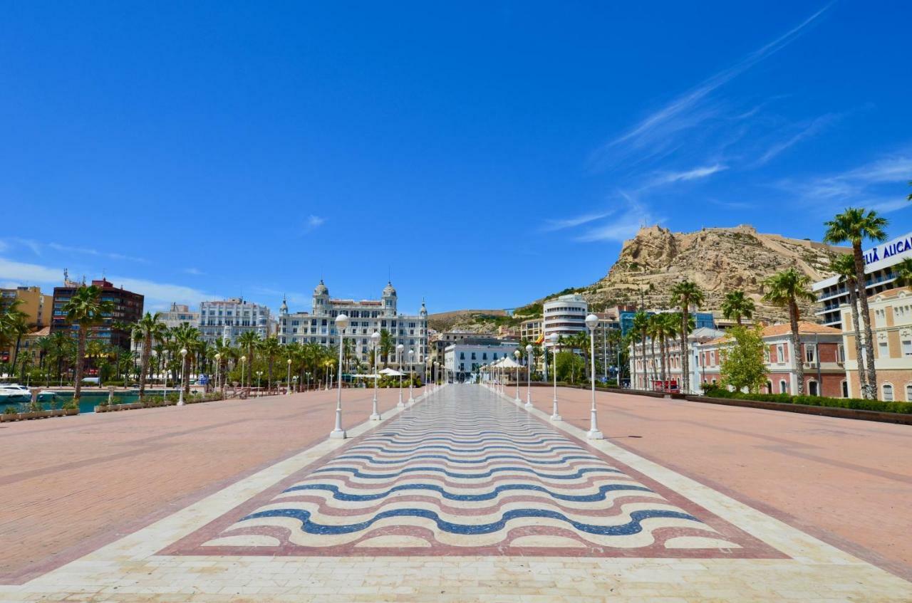 Playa Postiguet Penthouse By Nras Apartment Alicante Ngoại thất bức ảnh